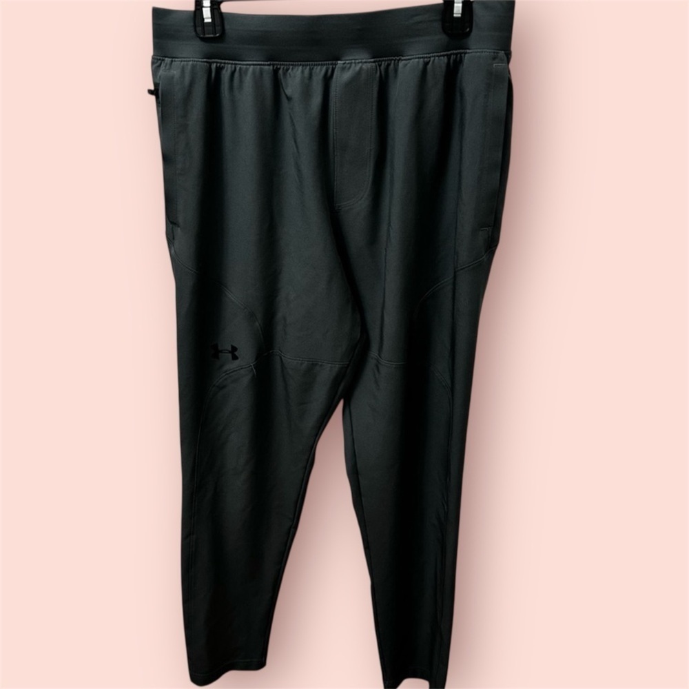 Under Armour Men's Pants size large fitted